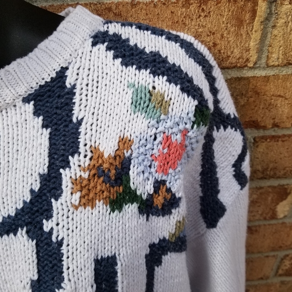 Vintage Chunky White Floral Knit Sweater - Picture 9 of 9